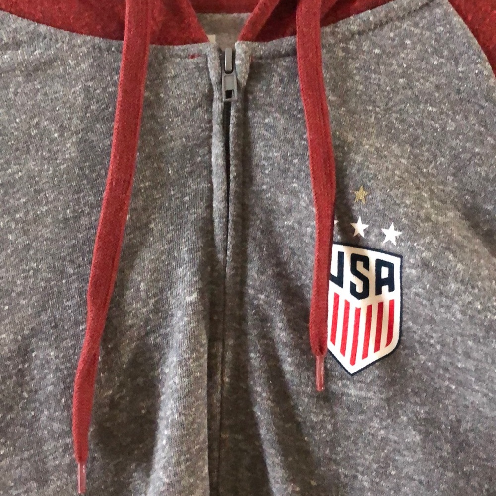 Women’s sweatshirt